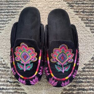 Farm Rio Black Velvet Tapestry Mule (Women) Size 7